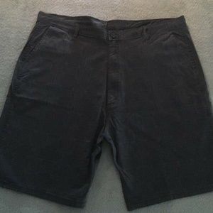 NWT Wrangler Gray Plaid  Flat Front Relaxed Shorts